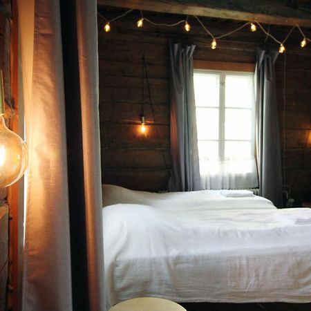 Lauri Historical Log House Manor Hotel Rovaniemi Exterior foto