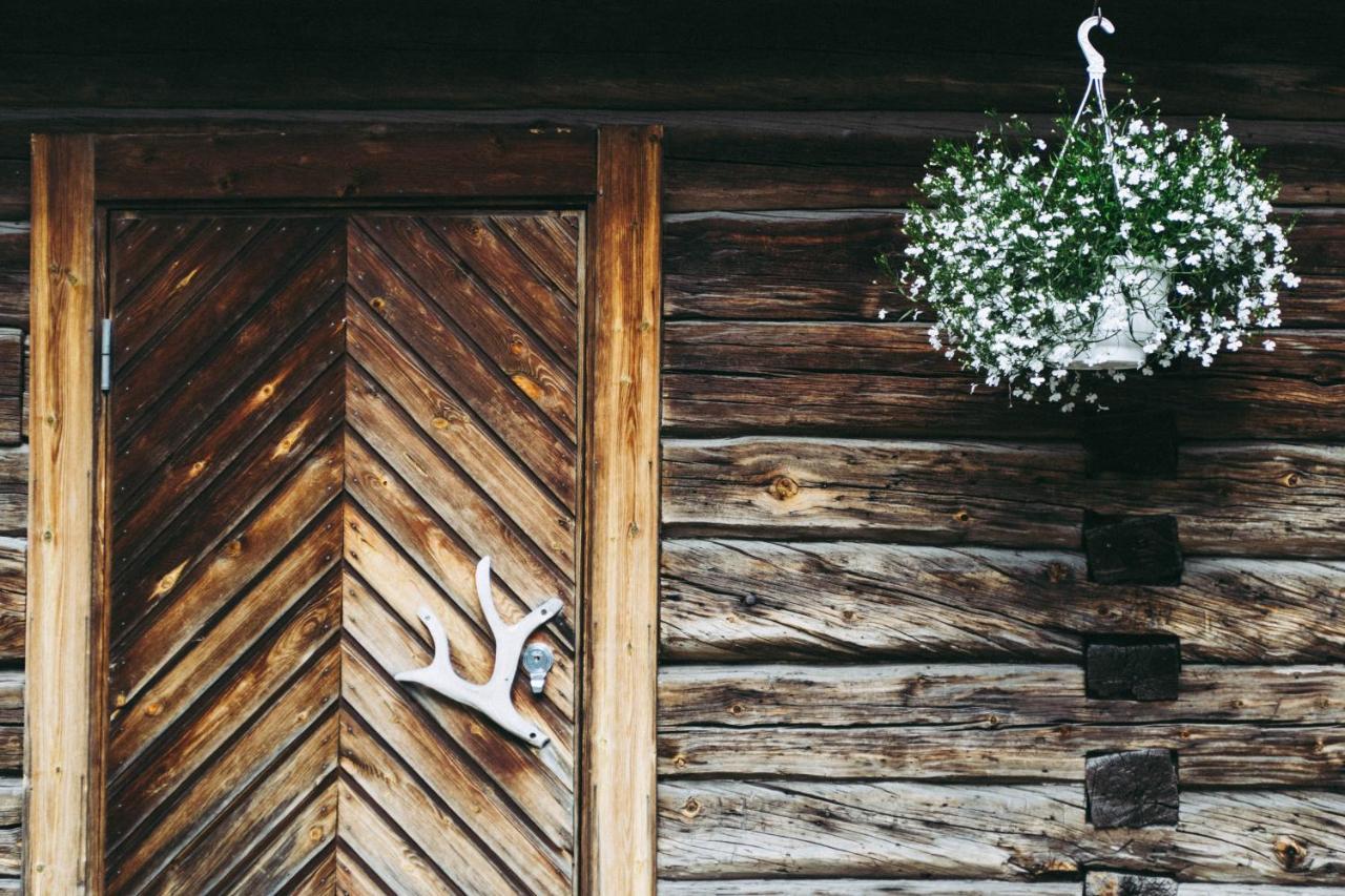 Lauri Historical Log House Manor Hotel Rovaniemi Exterior foto