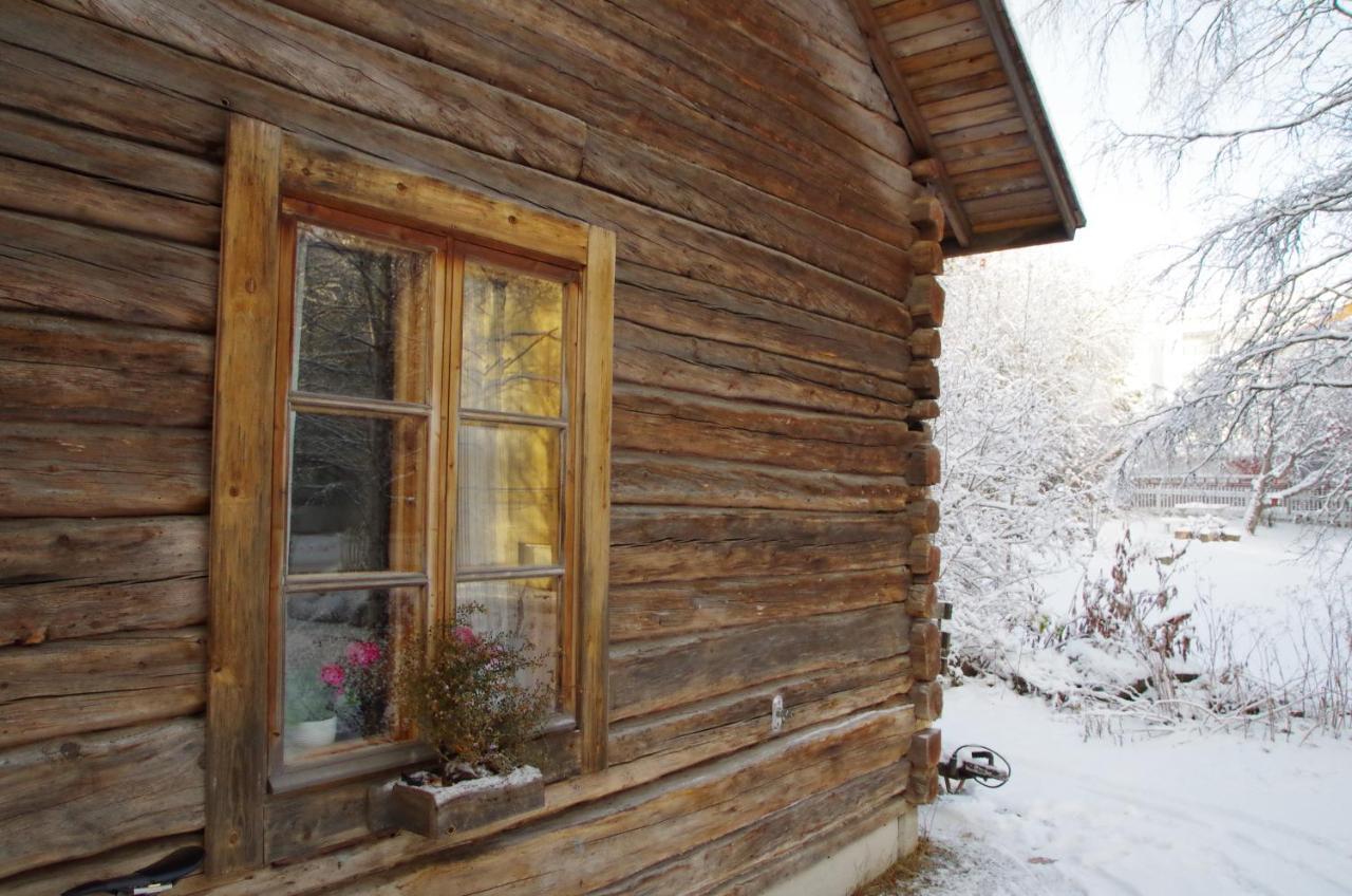Lauri Historical Log House Manor Hotel Rovaniemi Exterior foto