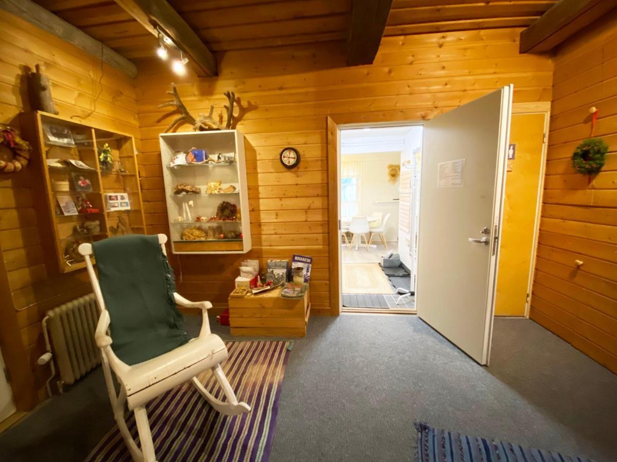 Lauri Historical Log House Manor Hotel Rovaniemi Exterior foto