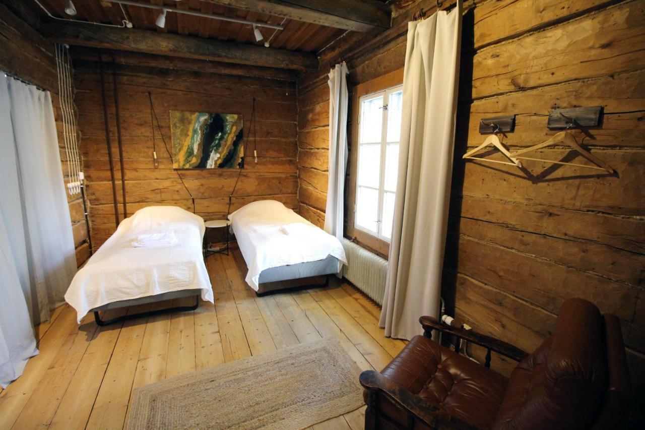 Lauri Historical Log House Manor Hotel Rovaniemi Exterior foto