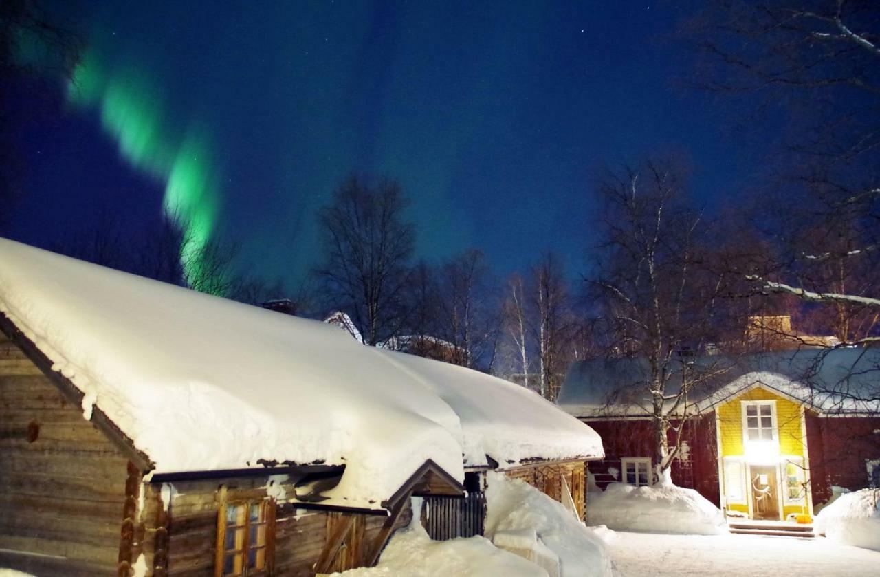 Lauri Historical Log House Manor Hotel Rovaniemi Exterior foto