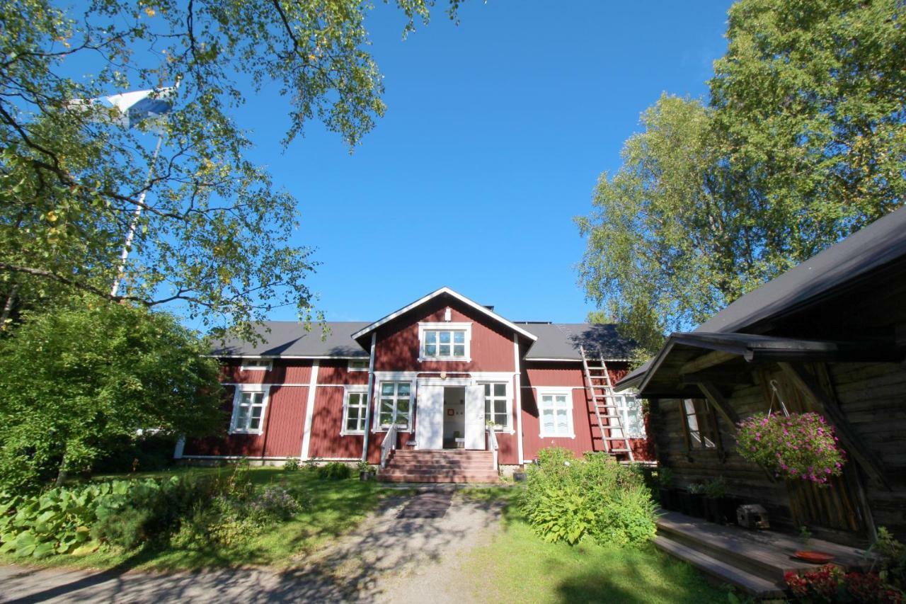 Lauri Historical Log House Manor Hotel Rovaniemi Exterior foto