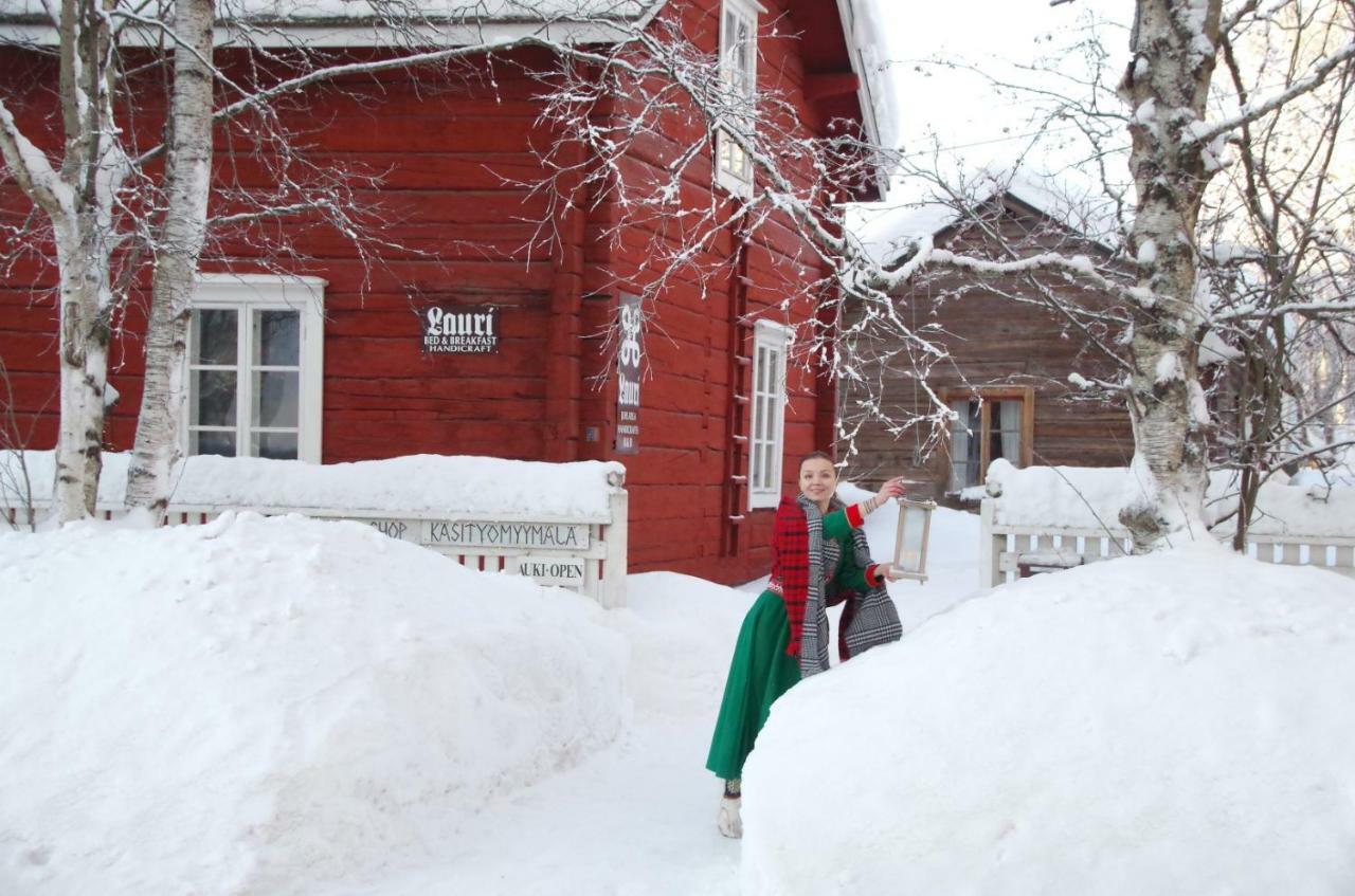 Lauri Historical Log House Manor Hotel Rovaniemi Exterior foto