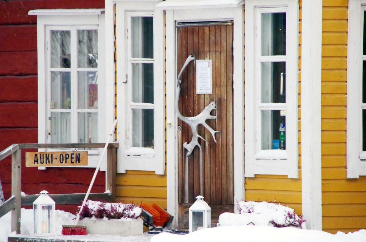 Lauri Historical Log House Manor Hotel Rovaniemi Exterior foto